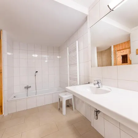 Schoeneben Wiesenwald Wald im Pinzgau