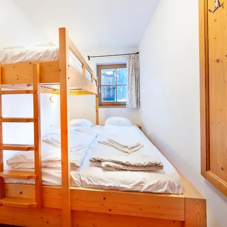 度假居 Schoeneben Wiesenwald 瓦尔德平古