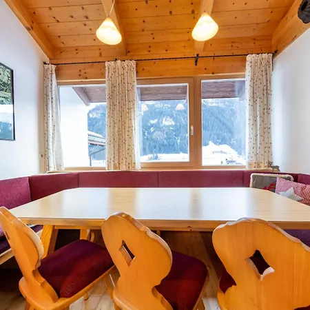 Schoeneben Wiesenwald