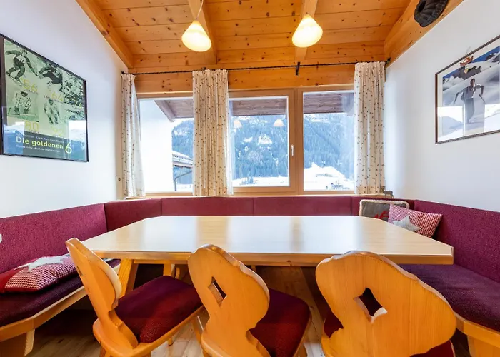 Schoeneben Wiesenwald