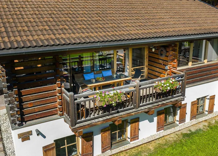 Schoeneben Wiesenwald